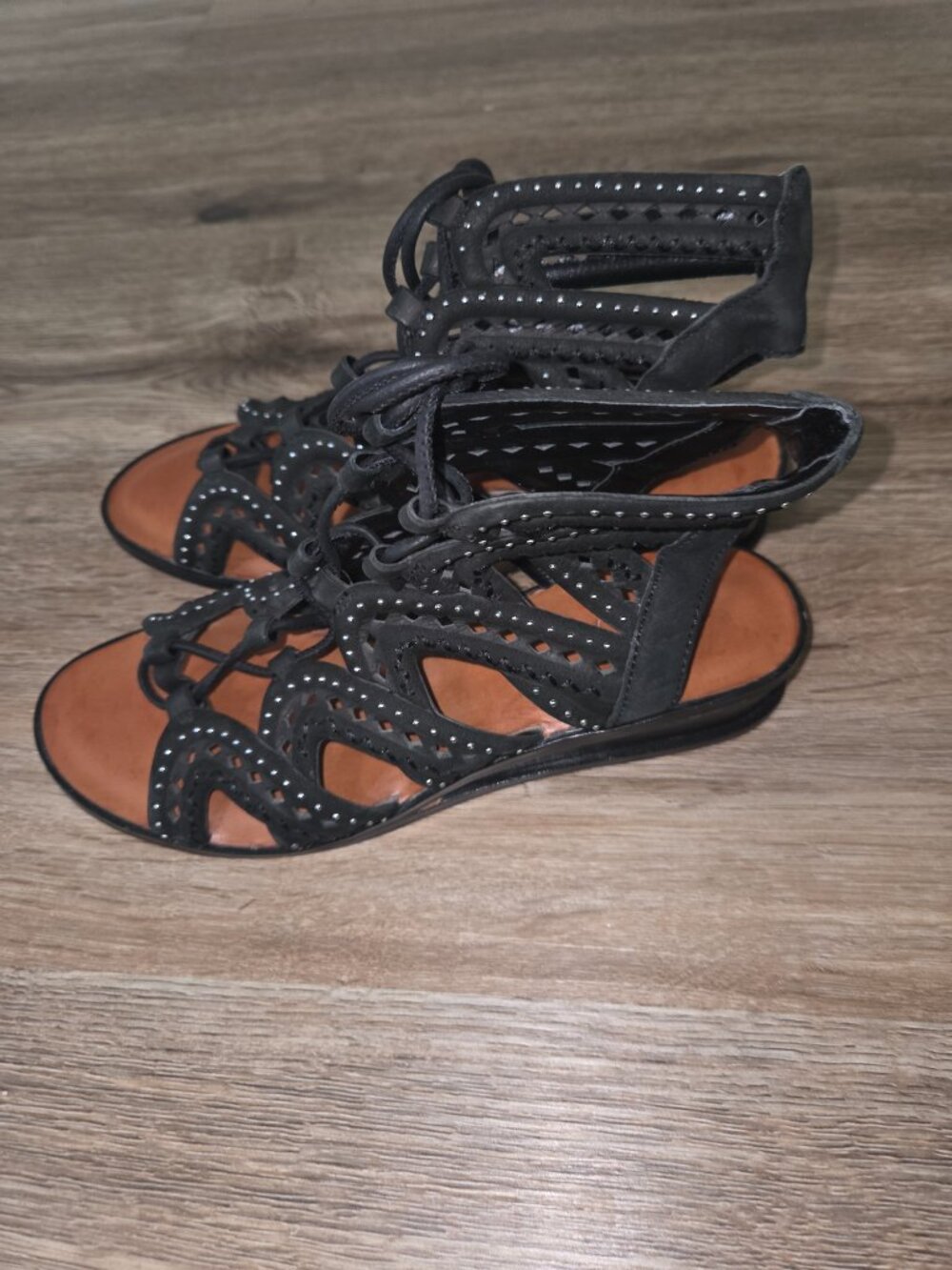 NEW 1. State 6M Strappy Suede Studded Low Wedge Lace Up Sandals Shoes Gladiator
